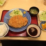 Maneki - ロースかつ定食