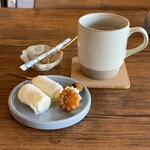 クムカフェ - 薬果ロールアイス、クムコーヒー