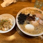 背脂煮干中華そば 我武者羅 - 