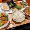Kodawariya Kicchinrabo Muku - おすすめ膳のお惣菜、サラダ、スープ、雑穀米