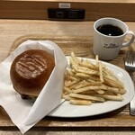 Cafe Zarame - チェダーチーズバーガー（1,480円）