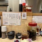 とんかつ檍 蒲田本店 - メニューと卓上いろいろ