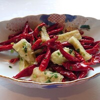 赤坂 桃の木 - 茄子の唐辛子香り揚げ