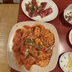 Yakiniku Popai - ミノ、テッチャン、鶏ロース