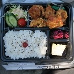 シェフ　フジヤ - からあげ弁当￥６００