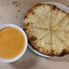 ピアーズ - バターチキンカレー（辛さ2）+チーズナン