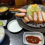 とんかつ KATSU 華 - 伊都の豚（ロース、ヒレ）
