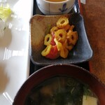 タカ - カレーのちくわ炒め