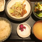 Taishuusakaba Gettora - 大衆酒場 げっとら　「純レバ炒め定食」850円