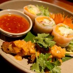 Blue Papaya Thailand - セット：共通前菜ガイヤーン＆生春巻