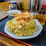 中華料理 新三陽 - エビチャーハン900円です。