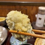 手打うどん あかう - 牡蠣は季節限定