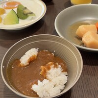 ブッフェアンドカフェ スロープサイドダイナー ザクロ - 