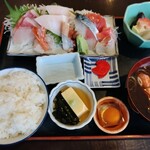 味の店 いわし - お刺身盛り合わせ