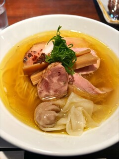 らーめん 鉢ノ葦葉 - チャーシュー麺1700円税込