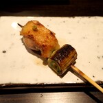 おみ乃 椿 - ソリレス（ももの付け根）