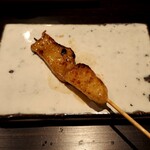 おみ乃 椿 - ペタ（腰の皮）