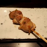 おみ乃 椿 - あか（内もも）