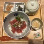 だし茶漬け+肉うどん えん - 漬け鮪の漁師風　¥950