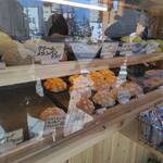 MELON LAB. 岡崎康生通り店 - 