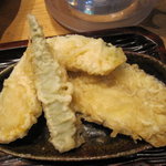 うどん 丸香 - 野菜天アップ