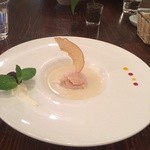 フランチェスカ - デザート　リンゴスープ　シナモンアイスクリーム