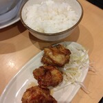 泡系しおとんこつラーメン べらしお 総本店 - 