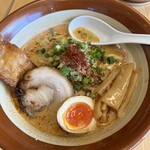 担々麺のやひこ - 綺麗な盛り付け！