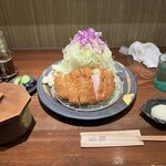 隆座 - ご飯（中）と共に