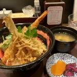 天ぷら 天寅 - ランチメニュー＊天寅特製天丼　海老、鶏、茄子、蓮根、えのき、ちくわ、ピーマン