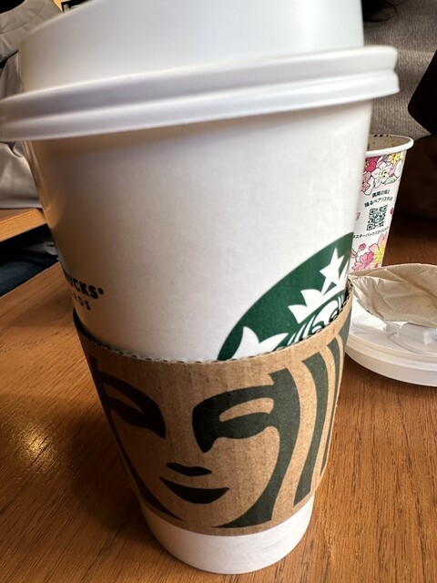 Starbucks Coffee Roppongi 7 Chome Ten - Roppongi/Cafe | Tabelog