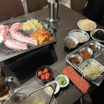 サムギョプサル専門店 豚星 - 