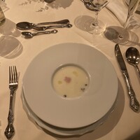 シェヌー - 季節のスープ　新玉ねぎとベーコン