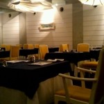 ラ・プラージュ - テーブル席