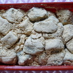 山吉商店 - 黒糖入りのわらび餅はそのままでもほのかな甘みがあって美味