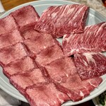 炭火焼肉ホルモンさわいし - 