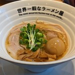 世界一暇なラーメン屋 - 底深の丼です。