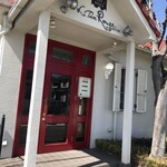 ル・トワ・ルージュ - 入り口