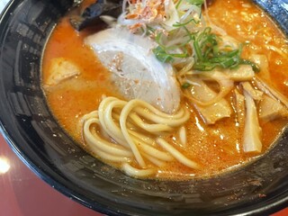 Ebisoba Ebisuke - 麺は太め
