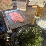 黒毛和牛とタンとハラミ 焼肉ごりちゃん 梅田本店 - タン塩とタンの森