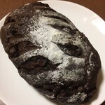 ブレッド ファクトリー ケイ - カンパーニュ ショコラ   ￥367なり