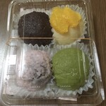 ちいさなおはぎ屋 - 小さめだし 色とりどりだから手土産に最適