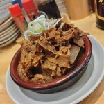 食堂うめぼし - 肉豆腐650円