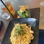 Cafe juju - サラダ＋ドリンク付。