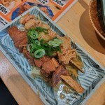 食堂うめぼし - 串味噌煮込みてっちゃ＆豚タン
