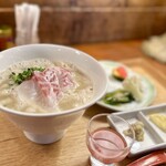 Hakata Robata Fisshuman - ボーンブロス鶏煮干しラーメン（どっちが本当の名前？）