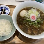 上方レインボー - 加里ラーメンとライス、味玉トッピング