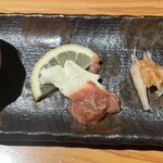 Chousokabe Ginza - 珍味盛り　どろめ　酒盗とチーズ　水晶　しおから