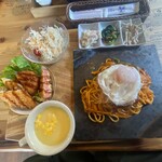 山小屋カフェ 6鳴館 - まんぷくセットのナポリタン
by masakun 