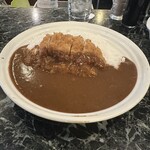 ケーツーカレーハウス - ポークカツカレー(600円)
大盛り(+130円)
サラダセット(+50円)